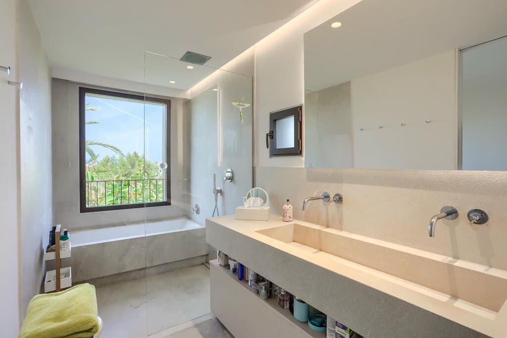 3 sypialnia Apartament na sprzedaż w Palma de Mallorca z basenem garażem - 1 650 000 € (Ref: 9845234)