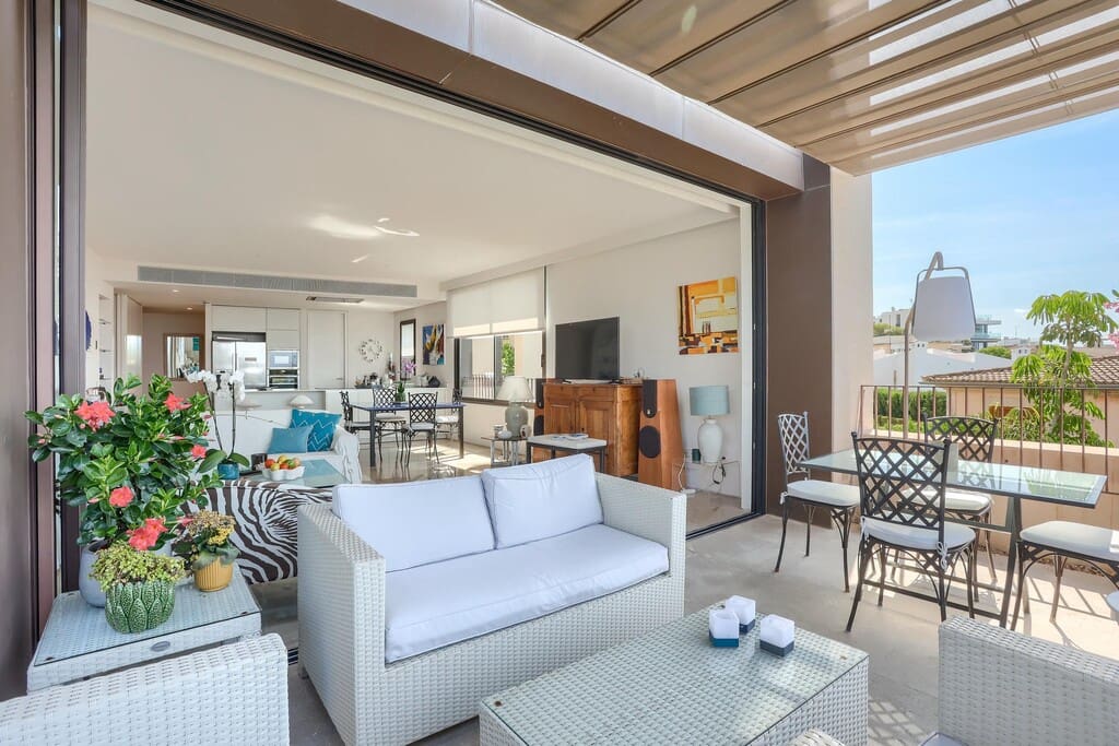 3 sypialnia Apartament na sprzedaż w Palma de Mallorca z basenem garażem - 1 650 000 € (Ref: 9845234)