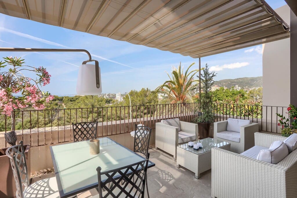 3 sypialnia Apartament na sprzedaż w Palma de Mallorca z basenem garażem - 1 650 000 € (Ref: 9845234)