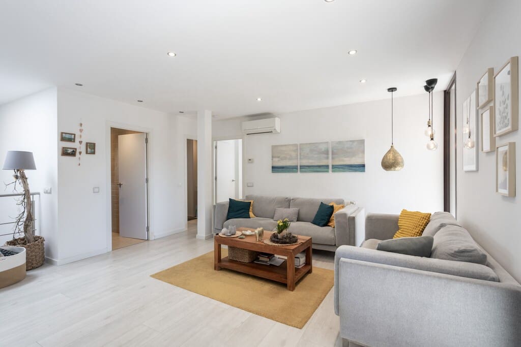 4 bedroom Villa for sale in Costa de la Calma with pool garage - € 1,750,000 (Ref: 9845235)