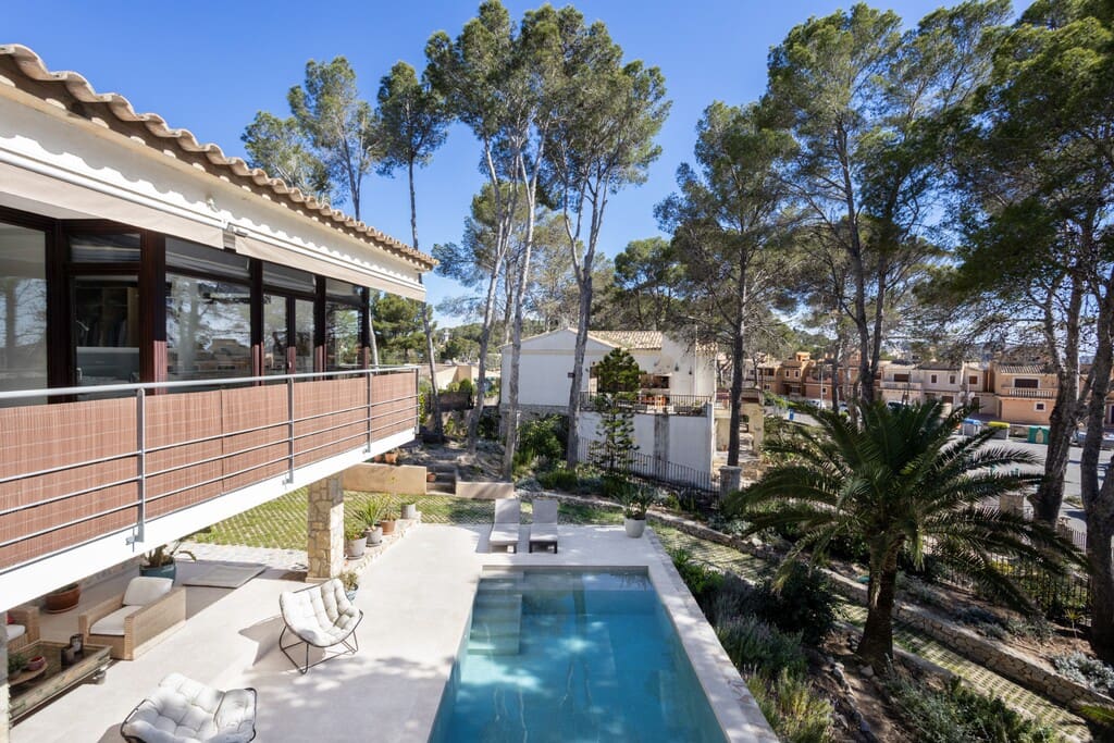 4 bedroom Villa for sale in Costa de la Calma with pool garage - € 1,750,000 (Ref: 9845235)
