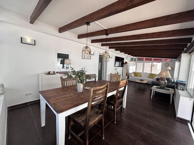 4 makuuhuone Huvila myytävänä paikassa Costa de la Calma, Calvià mukana uima-altaan 
autotalli - 1 300 000 € (Ref: 9864976)