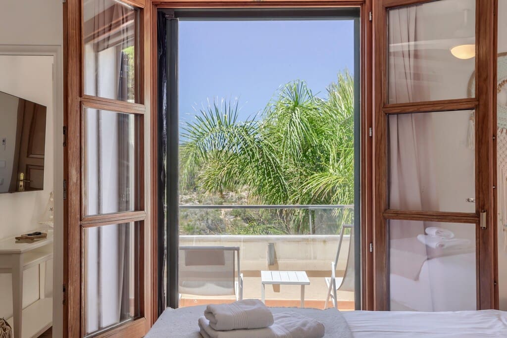 3 bedroom Villa for sale in Cala Pi with garage - € 1,490,000 (Ref: 9864977)