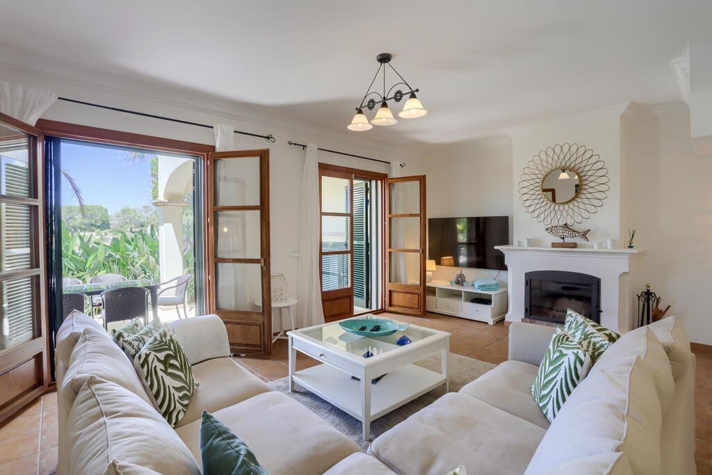 3 bedroom Villa for sale in Cala Pi with garage - € 1,490,000 (Ref: 9864977)