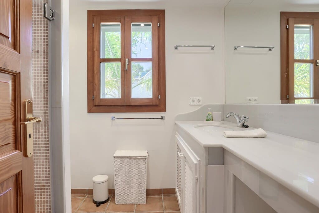 3 bedroom Villa for sale in Cala Pi with garage - € 1,490,000 (Ref: 9864977)