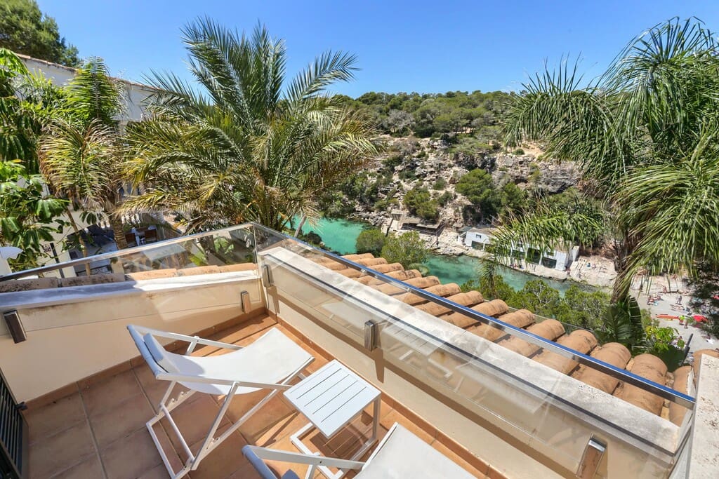 3 bedroom Villa for sale in Cala Pi with garage - € 1,490,000 (Ref: 9864977)