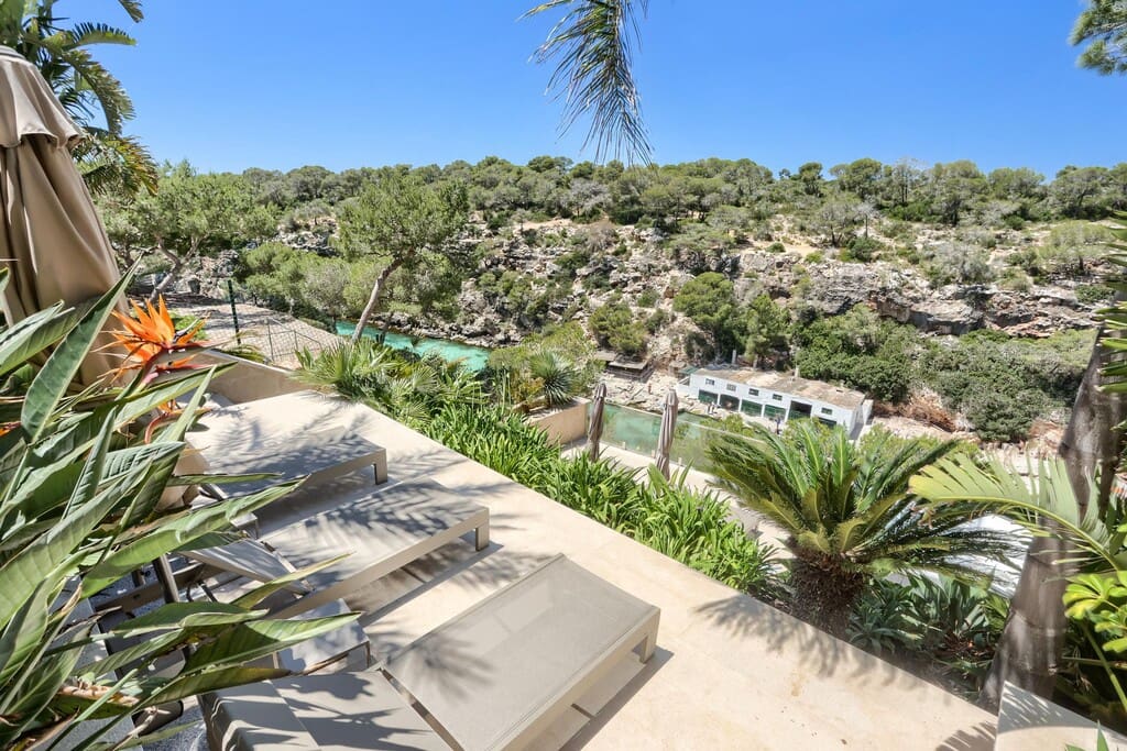 3 bedroom Villa for sale in Cala Pi with garage - € 1,490,000 (Ref: 9864977)