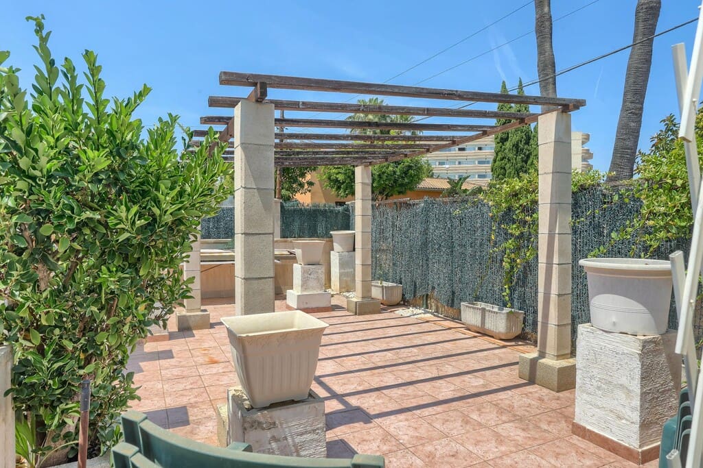 3 soverom Villa til salgs i Puerto de Alcudia med svømmebasseng - € 535 000 (Ref: 9875845)