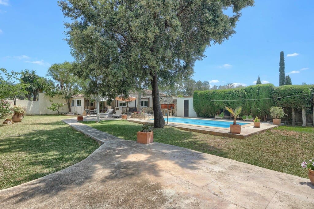2 bedroom Villa for sale in Pollensa / Pollenca with pool - € 575,000 (Ref: 9894065)