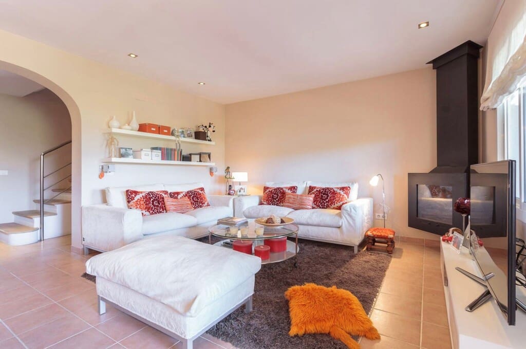 3 bedroom Townhouse for sale in Buger with garage - € 519,000 (Ref: 9912745)