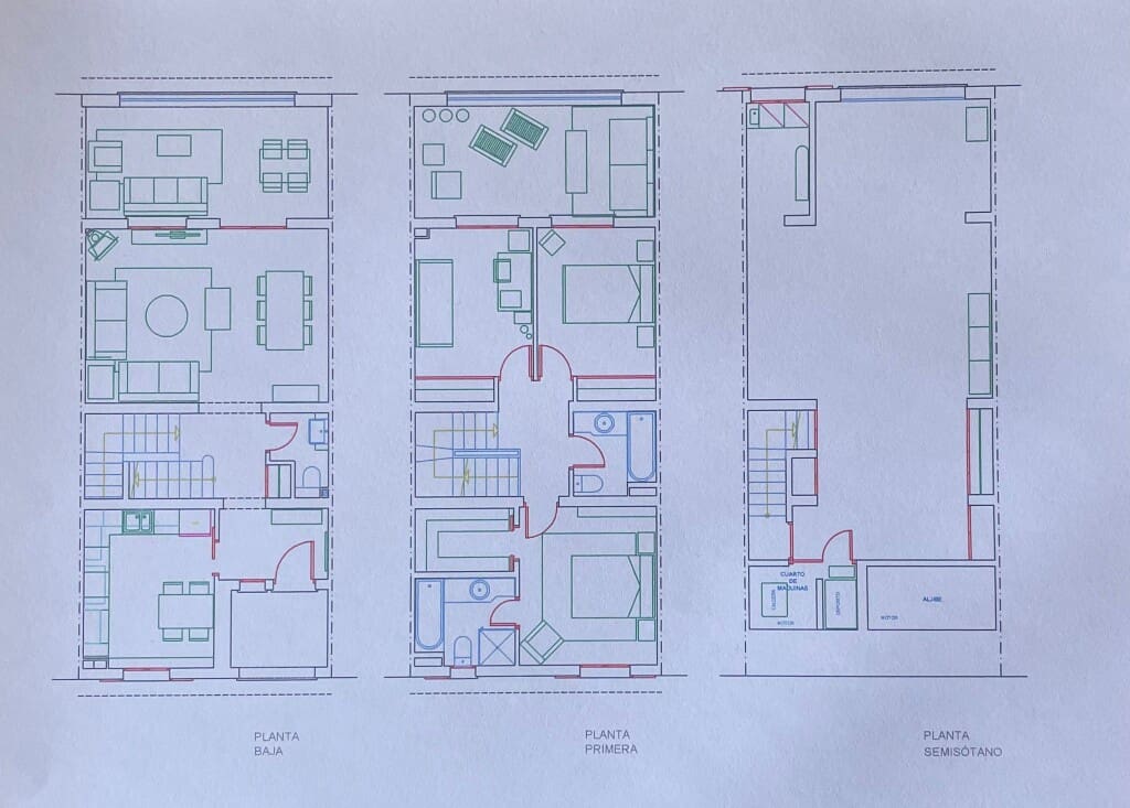 3 bedroom Townhouse for sale in Buger with garage - € 519,000 (Ref: 9912745)