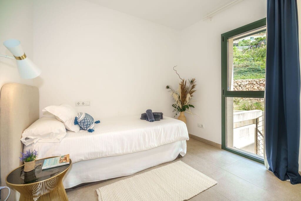 3 makuuhuone Kattohuoneisto myytävänä paikassa Cala San Vicente / Cala Sant Vicenc mukana 
autotalli - 730 000 € (Ref: 9949371)