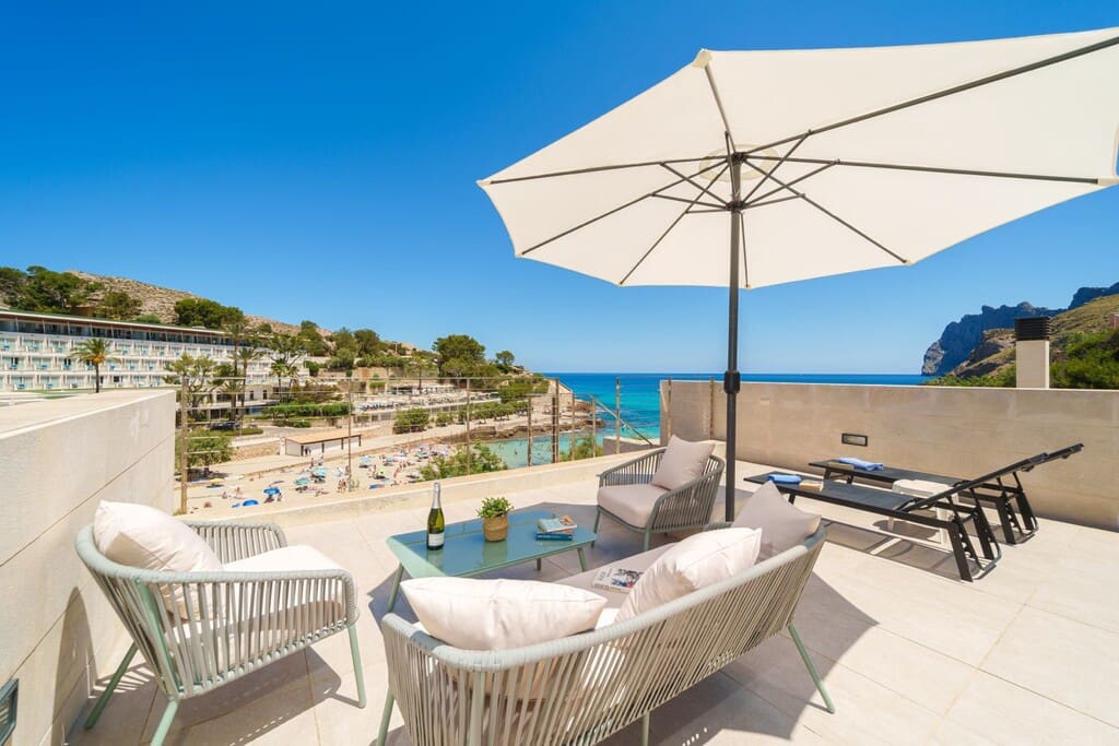 3 makuuhuone Kattohuoneisto myytävänä paikassa Cala San Vicente / Cala Sant Vicenc mukana 
autotalli - 730 000 € (Ref: 9949371)