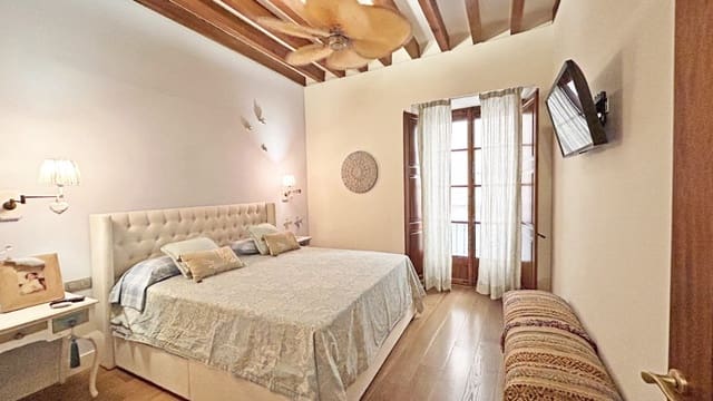 Apartamento de 3 habitaciones en La Seu, Palma de Mallorca en venta con garaje - 1.395.000 € (Ref: 9949375)