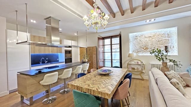 Apartamento de 3 habitaciones en La Seu, Palma de Mallorca en venta con garaje - 1.395.000 € (Ref: 9949375)