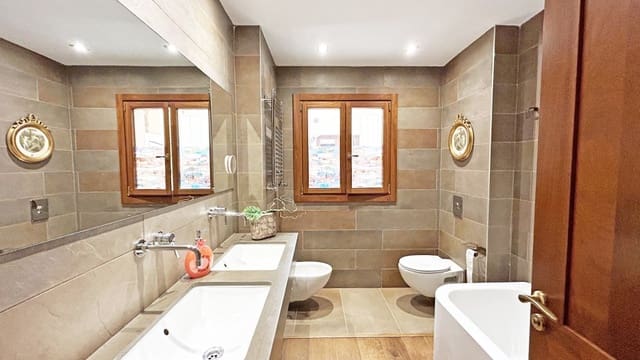 Apartamento de 3 habitaciones en La Seu, Palma de Mallorca en venta con garaje - 1.395.000 € (Ref: 9949375)