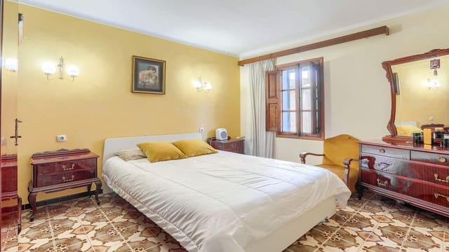Casa de 3 habitaciones en Alcúdia en venta - 342.000 € (Ref: 9949377)