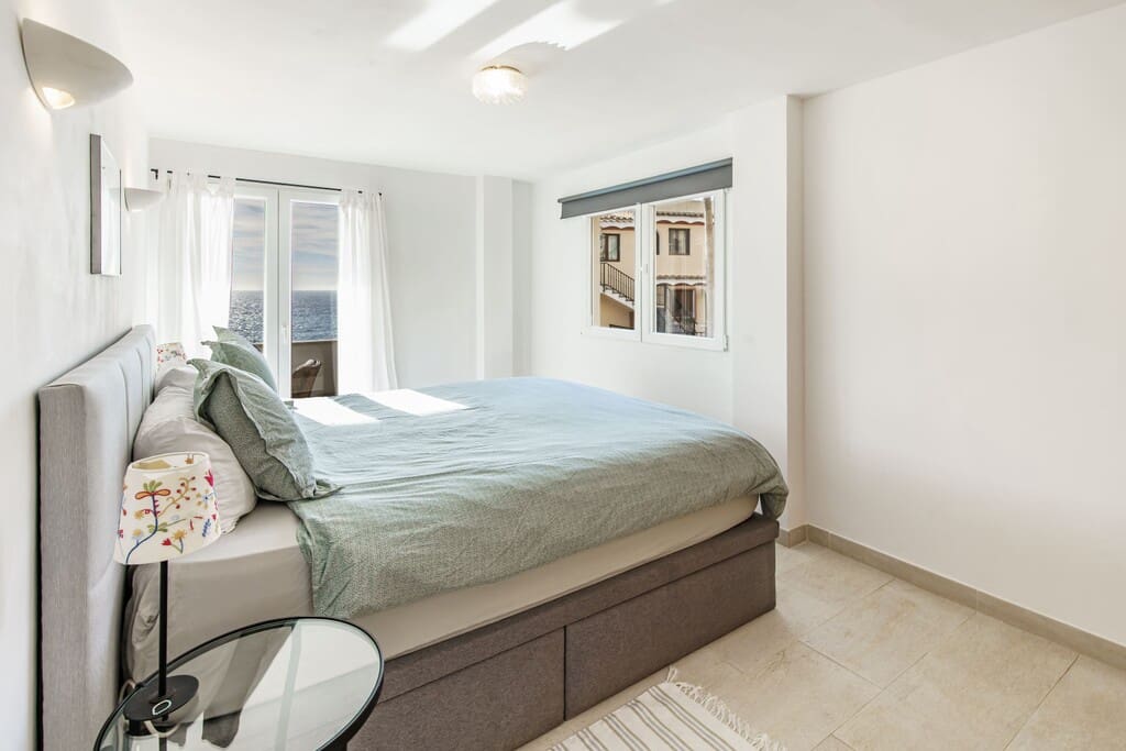 3 slaapkamer Appartement te koop in Santa Ponsa met zwembad garage - € 1.475.000 (Ref: 9949378)