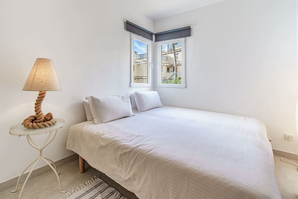 3 slaapkamer Appartement te koop in Santa Ponsa met zwembad garage - € 1.475.000 (Ref: 9949378)