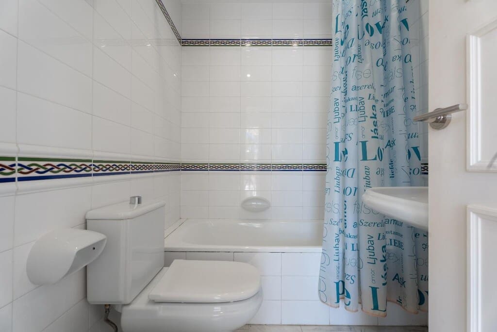 3 bedroom Apartment for sale in Bendinat with pool garage - € 1,050,000 (Ref: 9949380)