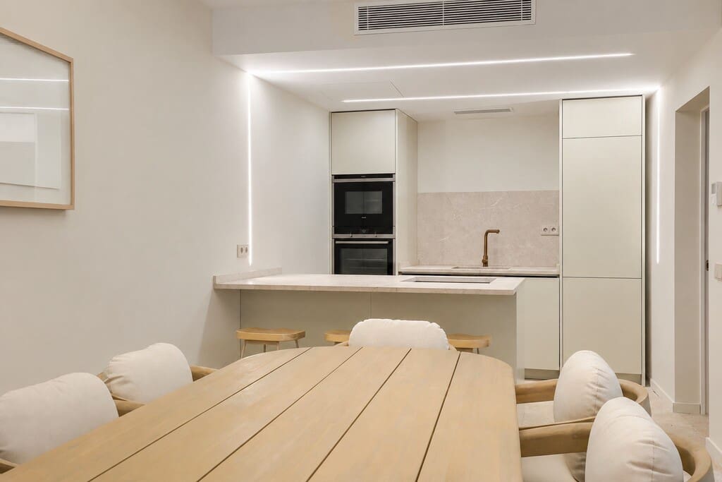 3 bedroom Townhouse for sale in Pollensa / Pollenca - € 845,000 (Ref: 9976903)
