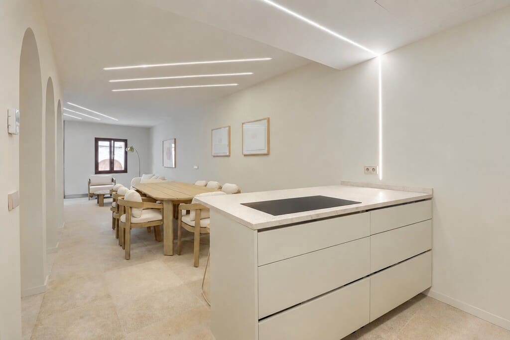 3 bedroom Townhouse for sale in Pollensa / Pollenca - € 845,000 (Ref: 9976903)