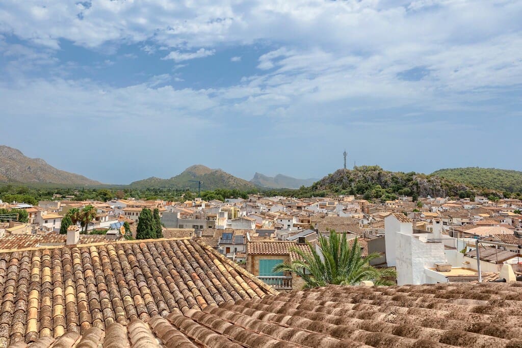 3 bedroom Townhouse for sale in Pollensa / Pollenca - € 845,000 (Ref: 9976903)