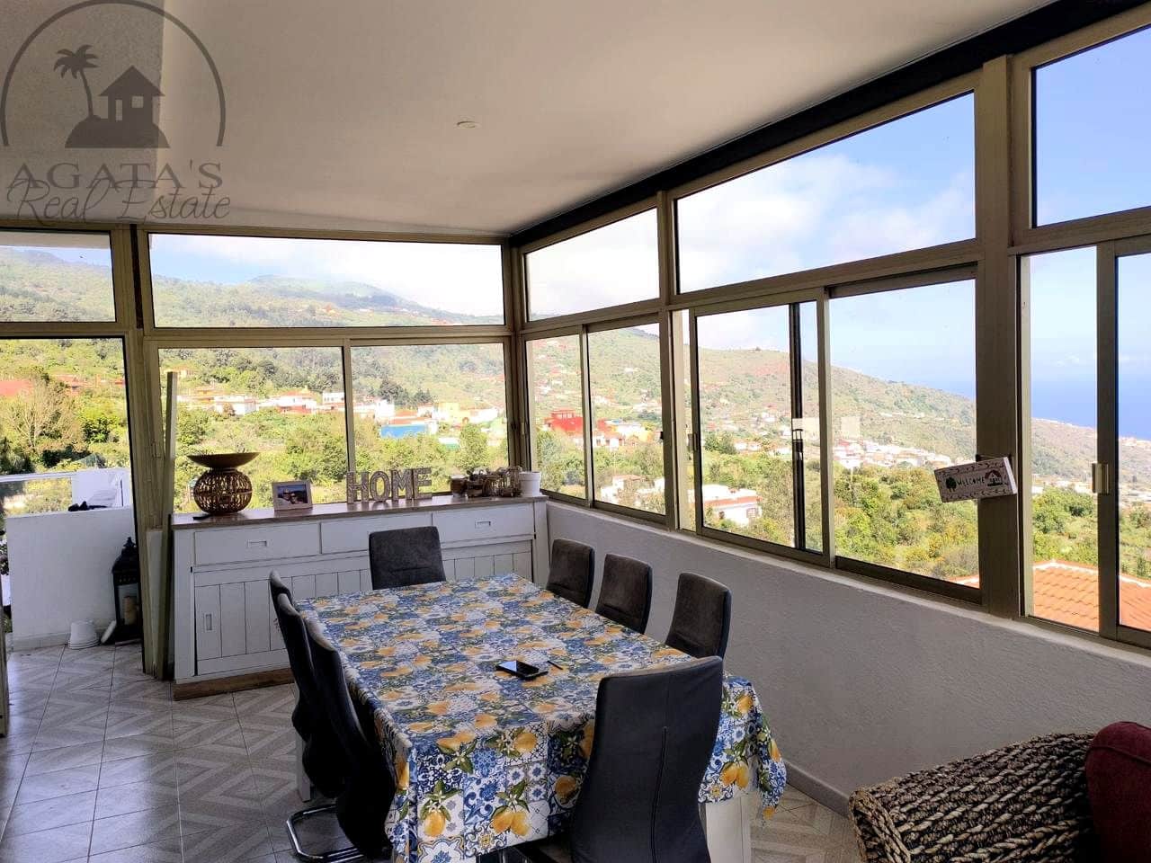 Chalet de 4 habitaciones en Icod de los Vinos en venta con piscina garaje - 395.000 € (Ref: 10008054)