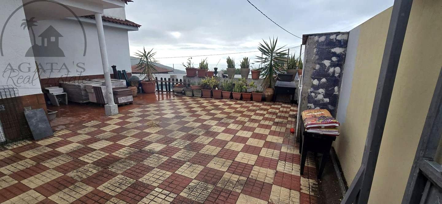 Chalet de 4 habitaciones en Icod de los Vinos en venta con piscina garaje - 395.000 € (Ref: 10008054)