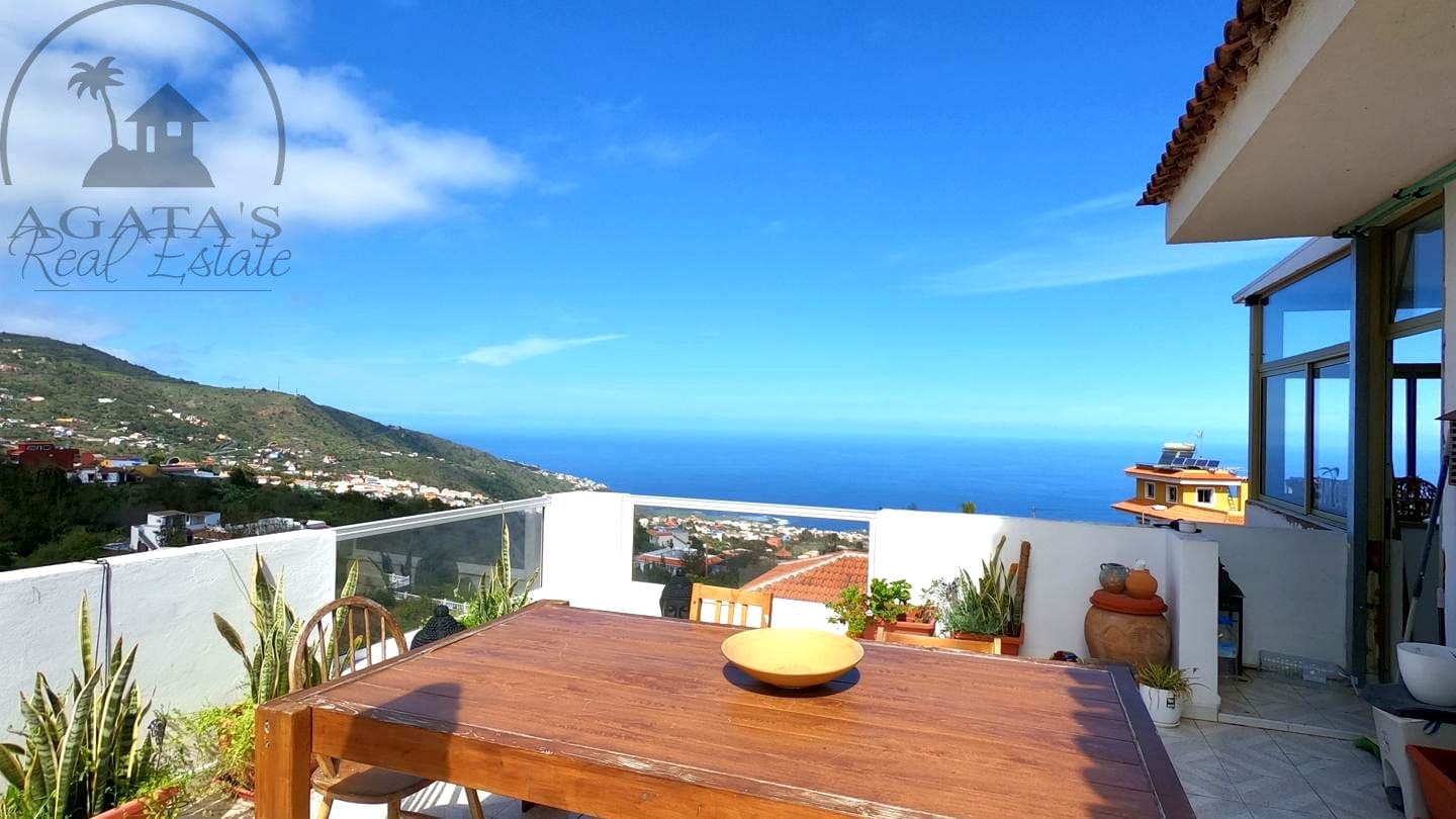 Chalet de 4 habitaciones en Icod de los Vinos en venta con piscina garaje - 395.000 € (Ref: 10008054)