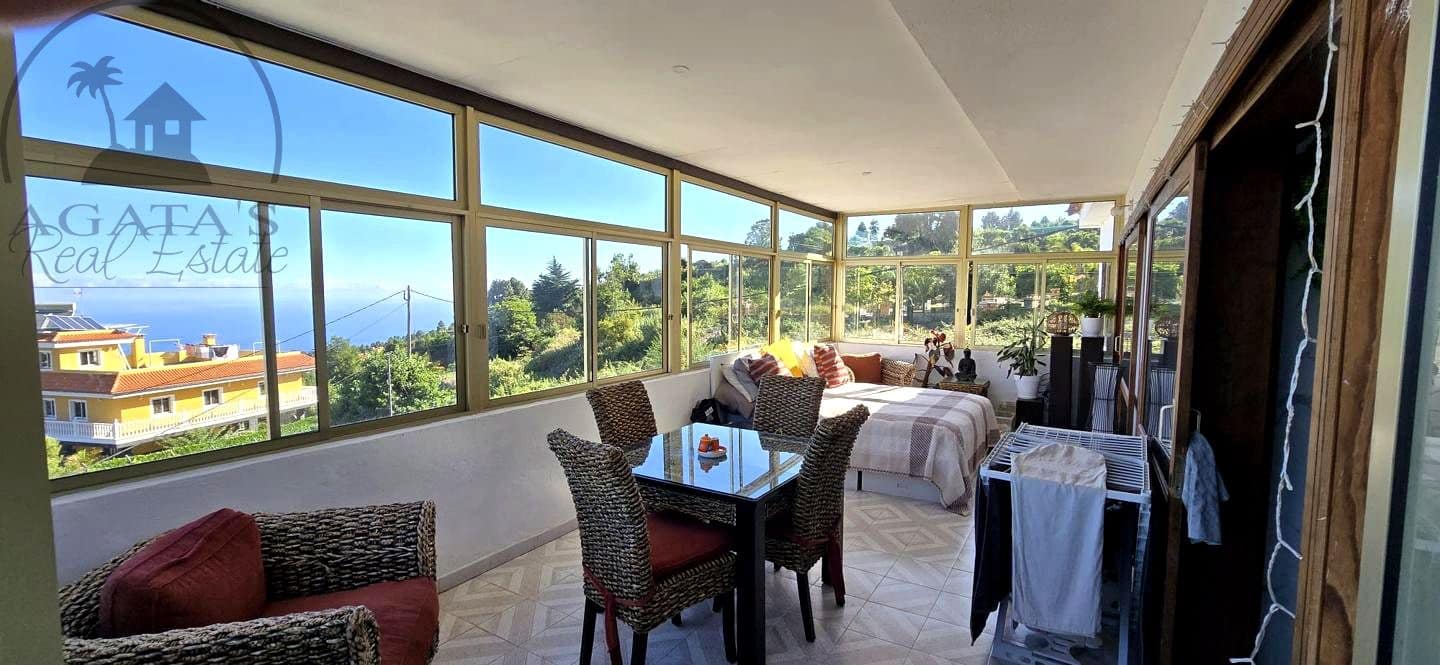 Chalet de 4 habitaciones en Icod de los Vinos en venta con piscina garaje - 395.000 € (Ref: 10008054)