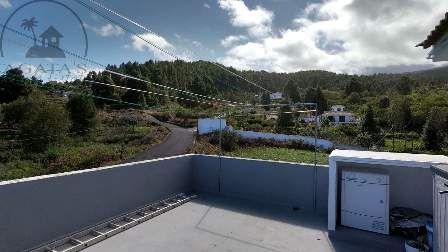 Chalet de 4 habitaciones en Icod de los Vinos en venta con piscina garaje - 395.000 € (Ref: 10008054)