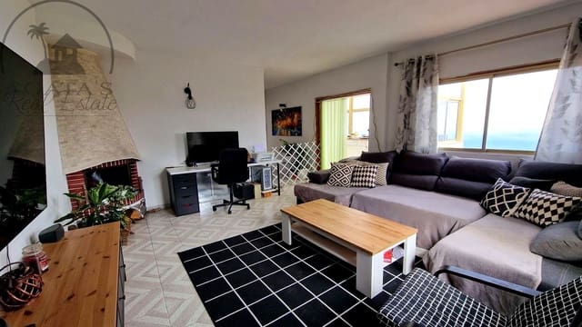 Chalet de 4 habitaciones en Icod de los Vinos en venta con piscina garaje - 395.000 € (Ref: 10008054)