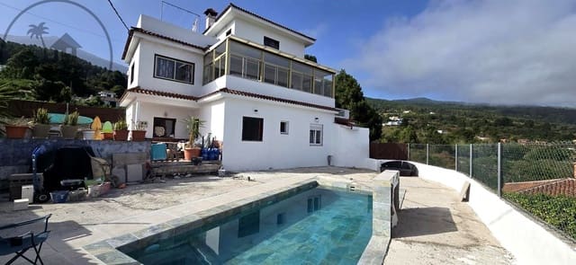 Chalet de 4 habitaciones en Icod de los Vinos en venta con piscina garaje - 395.000 € (Ref: 10008054)