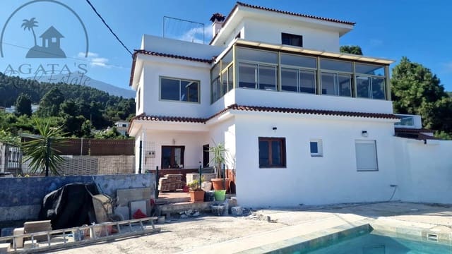 4 sypialnia Willa na sprzedaż w Icod de los Vinos z basenem garażem - 375 000 € (Ref: 10008054)
