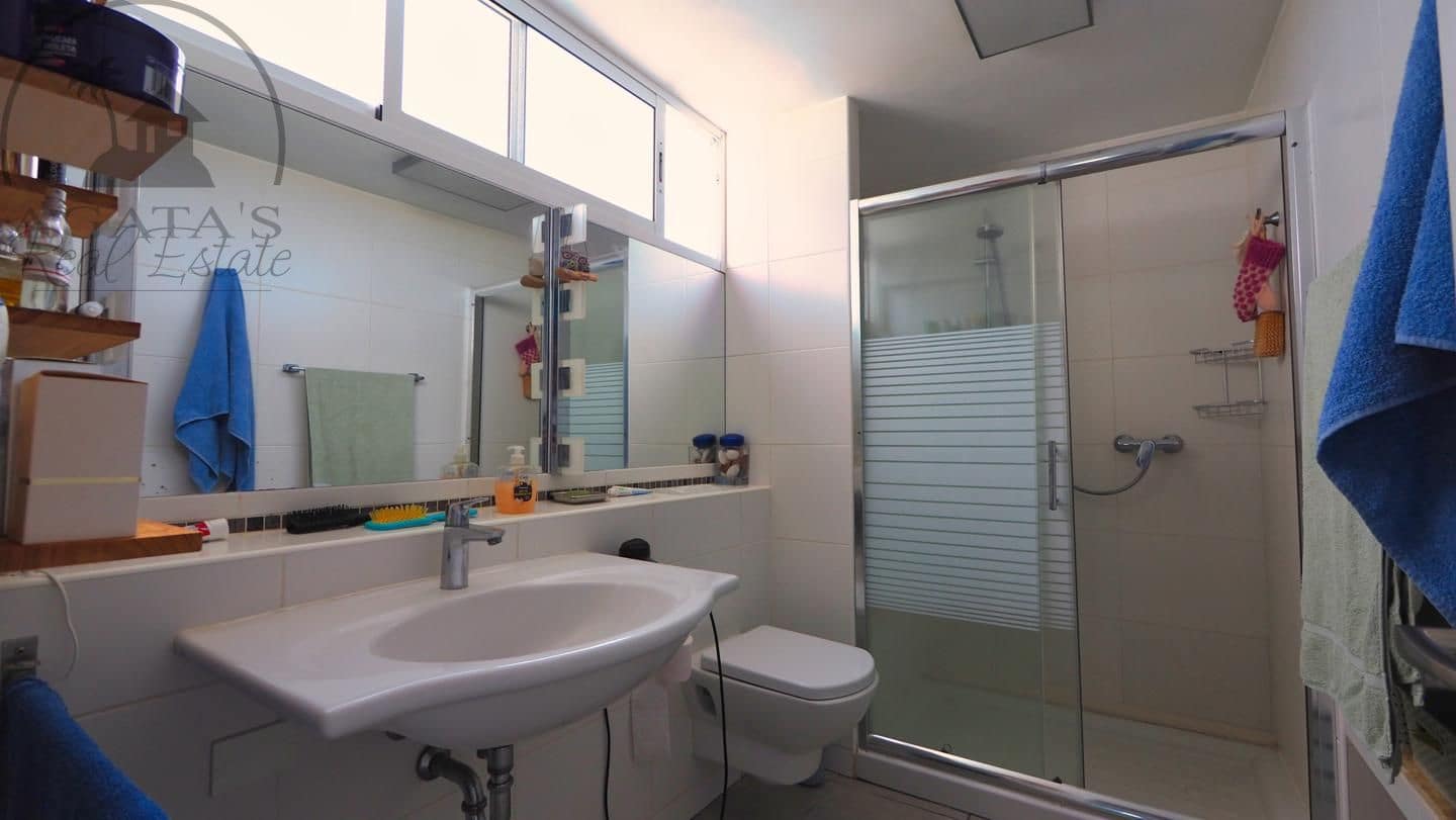1 slaapkamer Flat te koop in Puerto de la Cruz met zwembad - € 310.000 (Ref: 10008104)