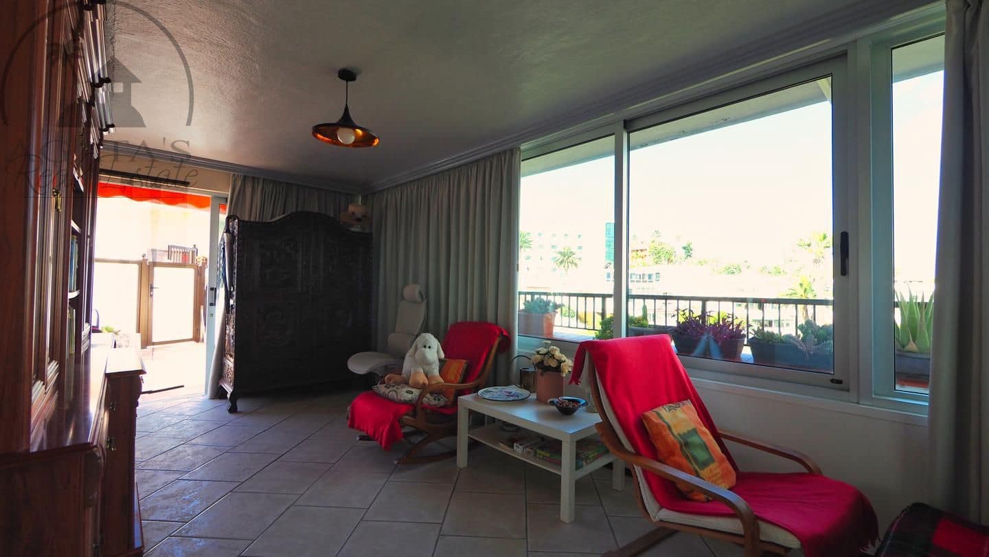 1 slaapkamer Flat te koop in Puerto de la Cruz met zwembad - € 310.000 (Ref: 10008104)