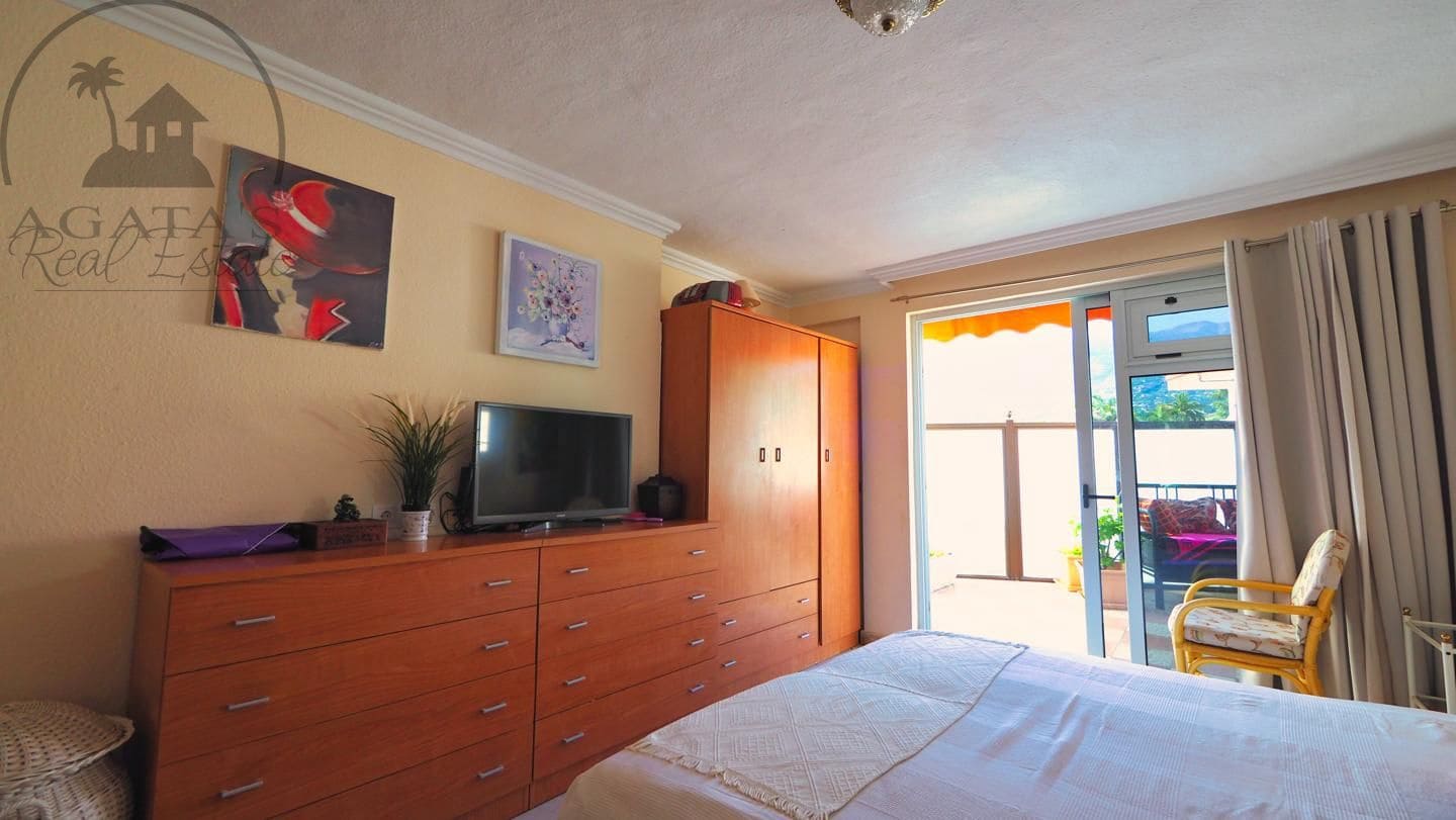 1 slaapkamer Flat te koop in Puerto de la Cruz met zwembad - € 310.000 (Ref: 10008104)