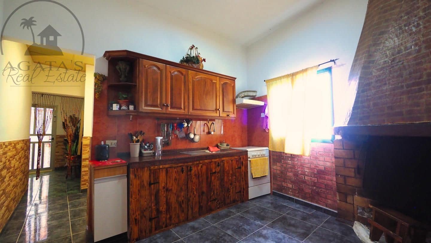3 soveværelse Villa til salg i Icod de los Vinos med garage - € 350.000 (Ref: 10023036)