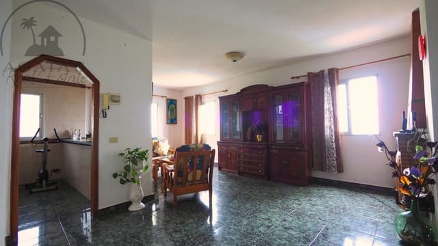 3 soveværelse Villa til salg i Icod de los Vinos med garage - € 350.000 (Ref: 10023036)