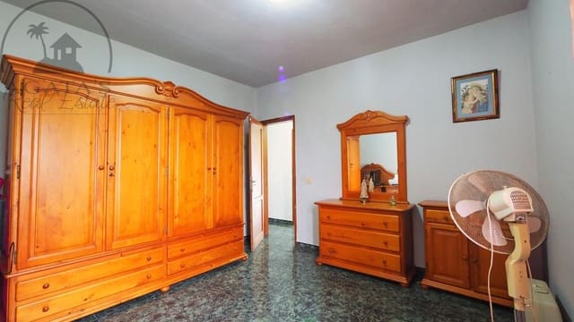 3 soveværelse Villa til salg i Icod de los Vinos med garage - € 350.000 (Ref: 10023036)