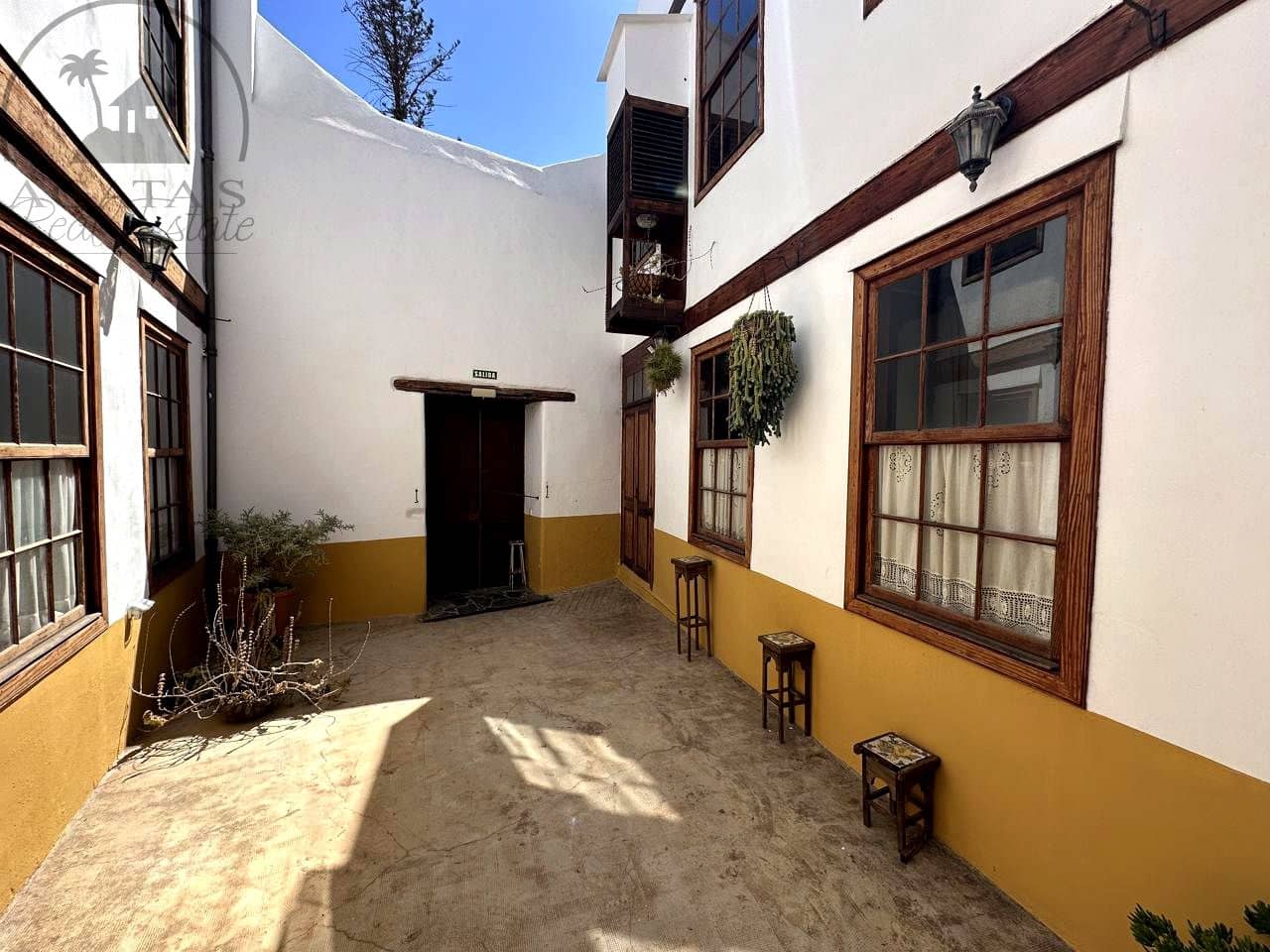 Chalet de 8 habitaciones en Buenavista del Norte en venta - 797.000 € (Ref: 10025054)