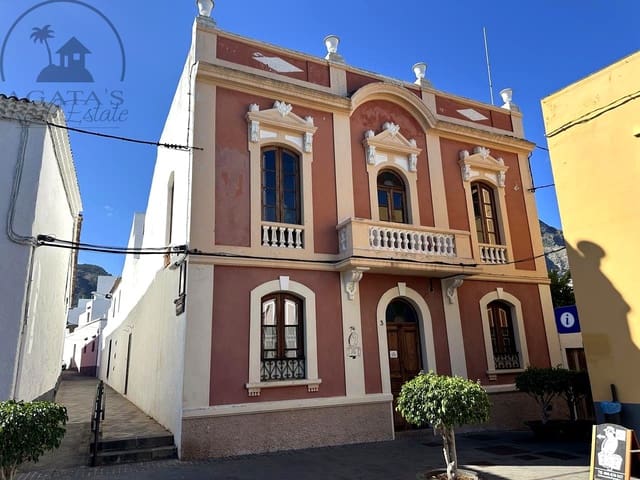 Chalet de 8 habitaciones en Buenavista del Norte en venta - 797.000 € (Ref: 10025054)