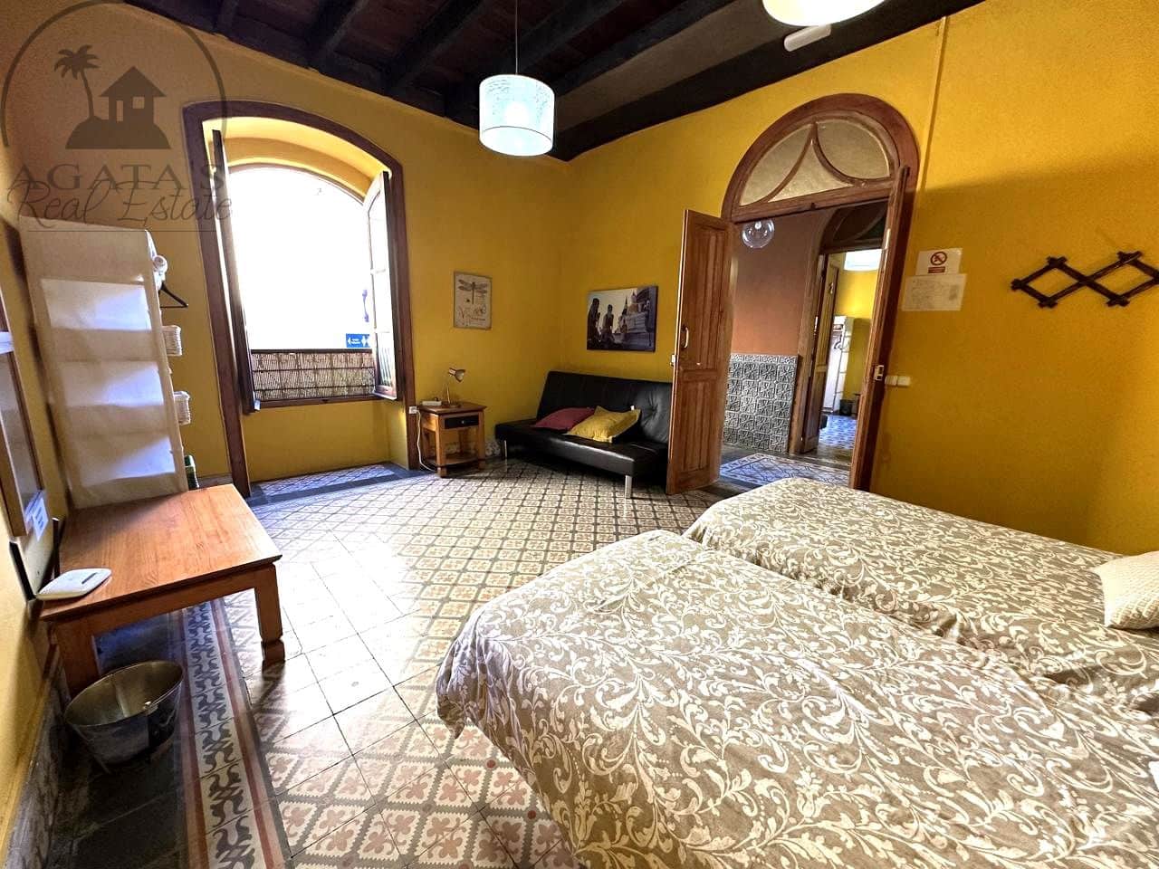 Chalet de 8 habitaciones en Buenavista del Norte en venta - 797.000 € (Ref: 10025054)