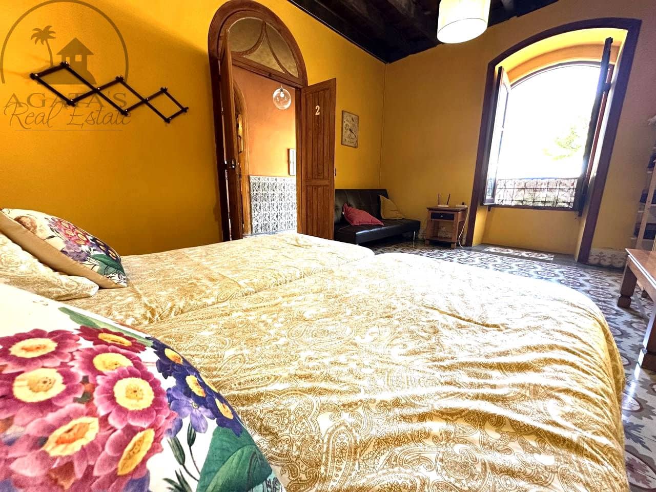 Chalet de 8 habitaciones en Buenavista del Norte en venta - 797.000 € (Ref: 10025054)