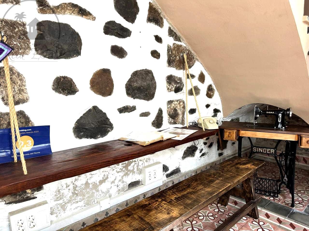 Chalet de 8 habitaciones en Buenavista del Norte en venta - 797.000 € (Ref: 10025054)