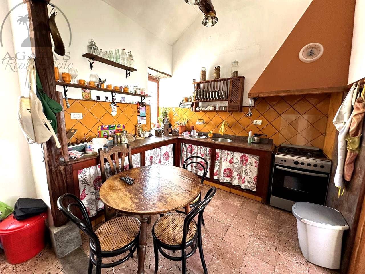 Chalet de 8 habitaciones en Buenavista del Norte en venta - 797.000 € (Ref: 10025054)