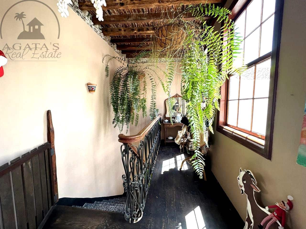Chalet de 8 habitaciones en Buenavista del Norte en venta - 797.000 € (Ref: 10025054)