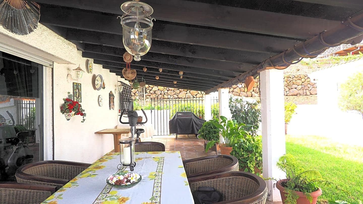 4 soveværelse Villa til salg i La Victoria de Acentejo med garage - € 785.000 (Ref: 10060862)