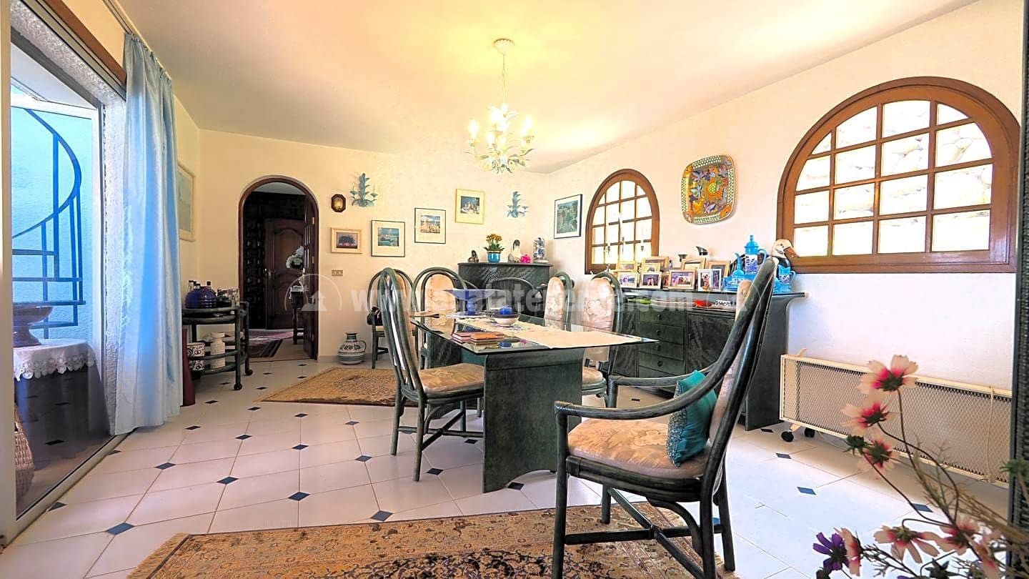 4 soveværelse Villa til salg i La Victoria de Acentejo med garage - € 785.000 (Ref: 10060862)